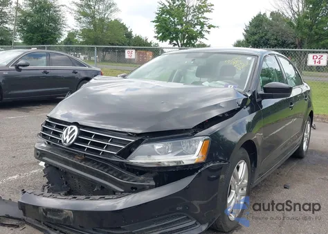 2018 Volkswagen Jetta 1.4T S z USA, uszkodzony, nr VIN 3VW2B7AJ4JM237279